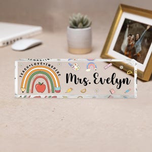 Custom Teacher Name Plate, Personalized Desk Acrylic Name Sign for Teacher, Rainbow Classroom Decor Teacher Appreciation Acrylic Plaque Gift
