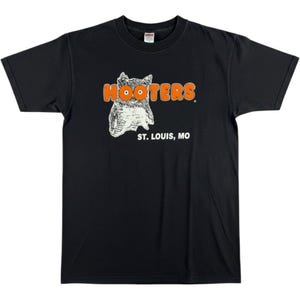 90s Hooters T Shirt - Etsy