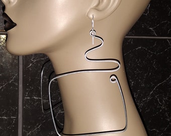 Beautiful Unique Wire Designed Earrings