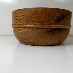 7.5”x3.5” hand turned oak bowl