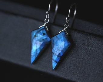 Blue Labradorite Earrings Sterling Silver Pointed Kite Shape Earrings, Labradorite Gemstone Drop Threader Earrings, Gift Idea for Her
