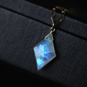 Moonstone Necklace, Moonstone Rhombus Necklace Gold Filled, Rainbow Moonstone Geometric Drop Pendant, Gift Idea for Her