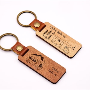 Porte-clés en bois spécial Camping-Car et Caravanes : l'accessoire incontournable des amoureux de la route