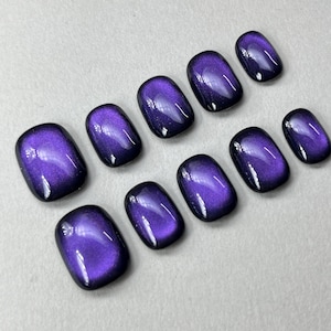 Luksusowe fioletowe paznokcie żelowe w kształcie kocich oczu | Paznokcie nakładane | Sztuka zdobienia paznokci | Sztuczne Paznokcie | Gwoździe wielorazowe | Paznokcie robione ręcznie | Krótkie, okrągłe paznokcie