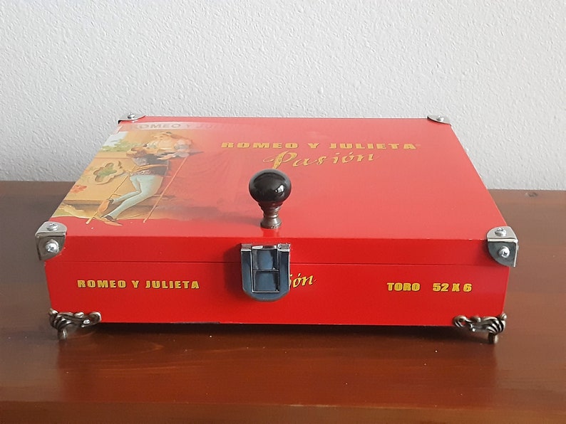 Cigar Box Keepsake Box Treasure Box Trinket Box Upcycled Box Cigar Box Jewelry Box Jewelry Box