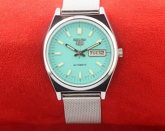 Montre-bracelet de travail vintage Seiko 5 automatique Japon jour date cadran turquoise remise à neuf