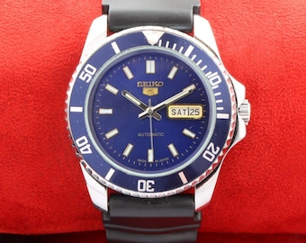 vintage Remis à neuf Seiko 5 automatique japon jour date cadran bleu lunette tournante travail montre-bracelet 40 mm...