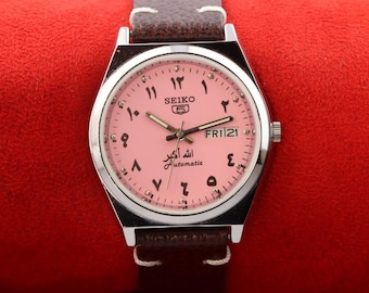 Montre-bracelet Seiko 5 automatique, date, jour, Japon, cadran arabe rose, remise à neuf, 37,5 mm.