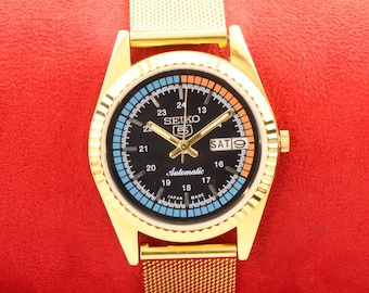 Seiko 5 vintage automatic japan daydate mens golden black racer dial working wrist watch 35mm