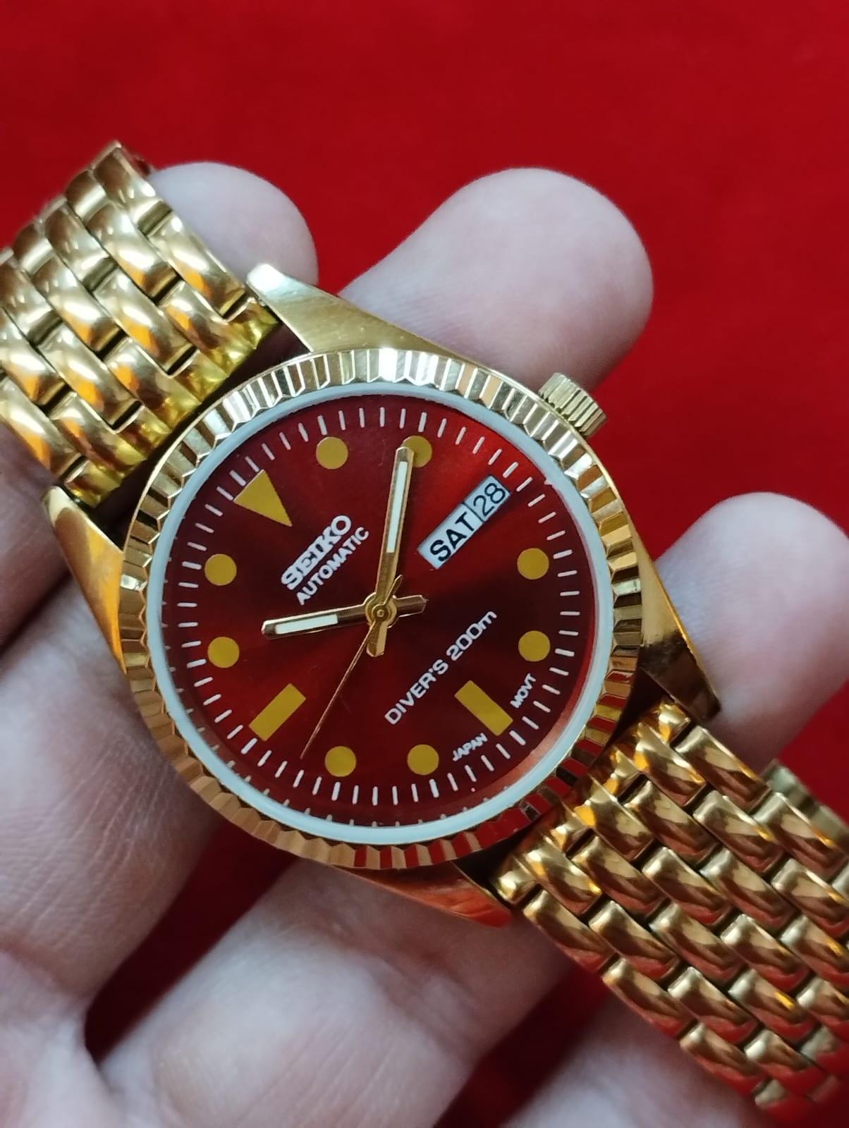 Seiko Red Watch - Etsy
