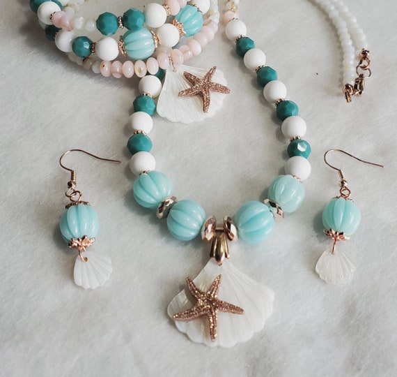 Starfish scallop shell jewelry set 3 piece matching set beach tropical jewelry necklace memory wire bracelet dangle drop earrings handmade