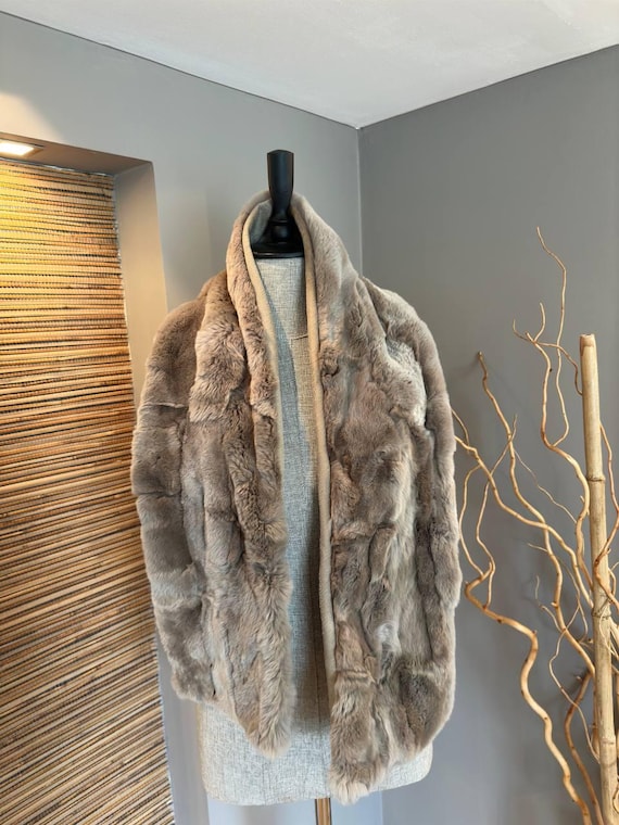 Real Rabbit Fur Scarf: Elegant Winter Neck Warmer