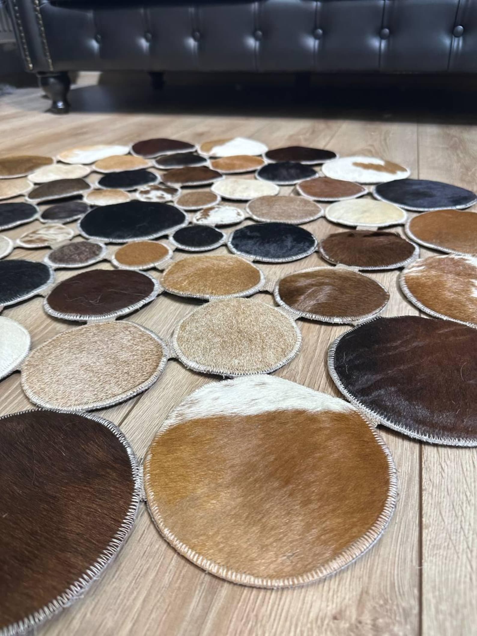 Round Hide Rugs Handmade Cowhide Round Rug - Office Rug - Cow Skin Circle Rug ...