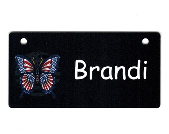 Etiqueta para jaula con diseño de mariposa y bandera de EE. UU. personalizada con el nombre de tu perro