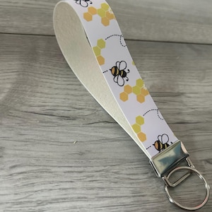 White bee wristlet