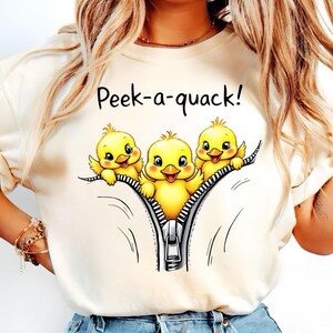 Peek-a-Quack png, schattig eendontwerp, retro eendontwerp, flirt eendje cadeau png, grappig eendshirt, babyeend png, schattig eendontwerp