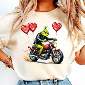 Coqueta Grinch Png, Amor San Valentin Png, Grinch Png, Grinch San Valentin Png, Regalo De San Valentin, Diseño De Love Ride, Camiseta De Motociclista Grinch