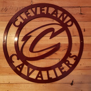 Letrero metálico circular hecho a medida de los Cleveland Cavaliers, arte de pared de metal, garaje, patio, cueva de hombre, NBA