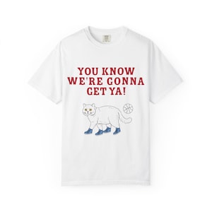 Camiseta Comfort Colors® con estampado de gato de baloncesto / Camiseta gráfica divertida, 100% algodón