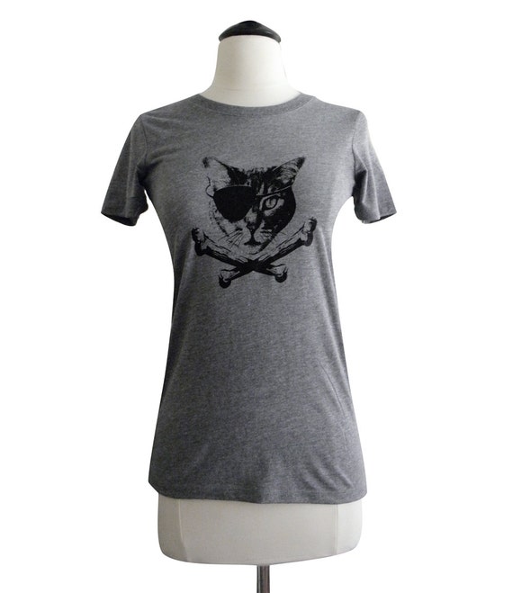 Items similar to Pirate Cat T Shirt - Kitty Crossbones Ladies T Shirt ...