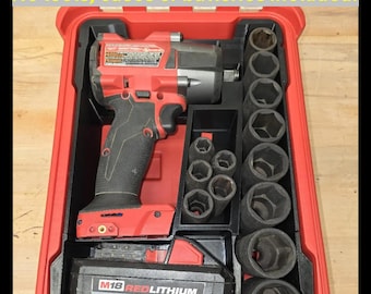 ENDAST INSÄTTNING: För Milwaukee Packout M18 Mid-Torque slag-, hyls- och batterihållare
