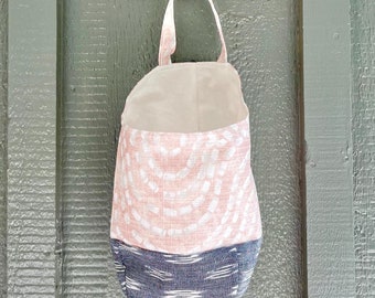 Hanging Pod Storage Basket Bag Seashell and Ikat