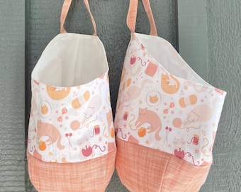 Hanging Pod Storage Basket Bag Cats at Play