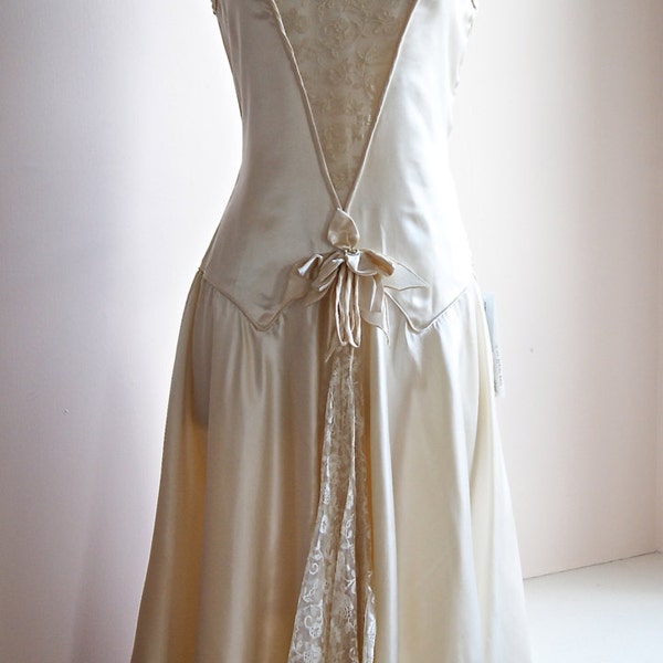 RESERVED//1920s Wedding Dress // Vintage 20s Lace Flapper Wedding Dress