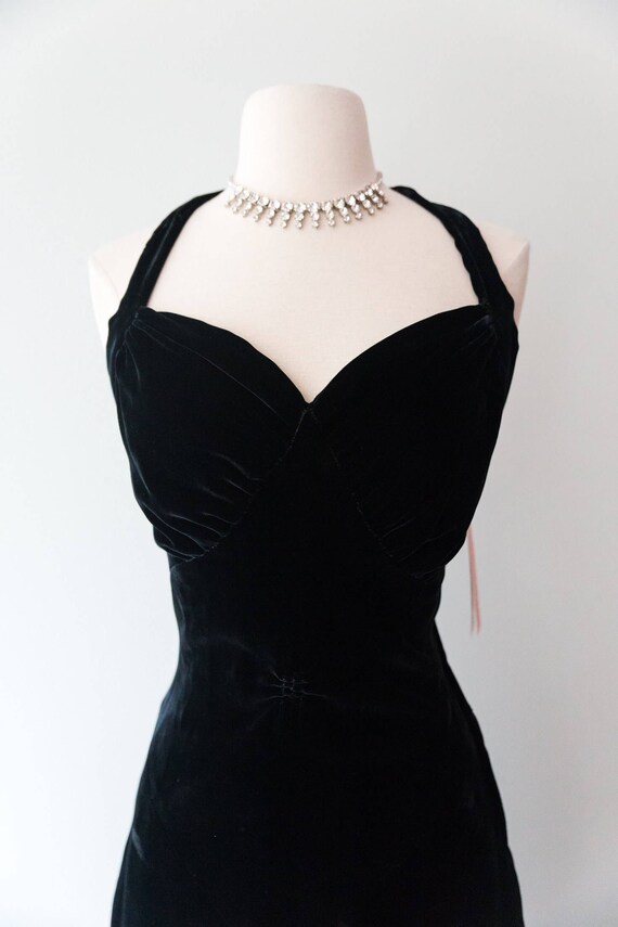 Vintage 1930s Dress - 30s Silk Velvet Evening Gown MADAME X Full Length  Dress With Halter Neck // Waist 27 - Etsy