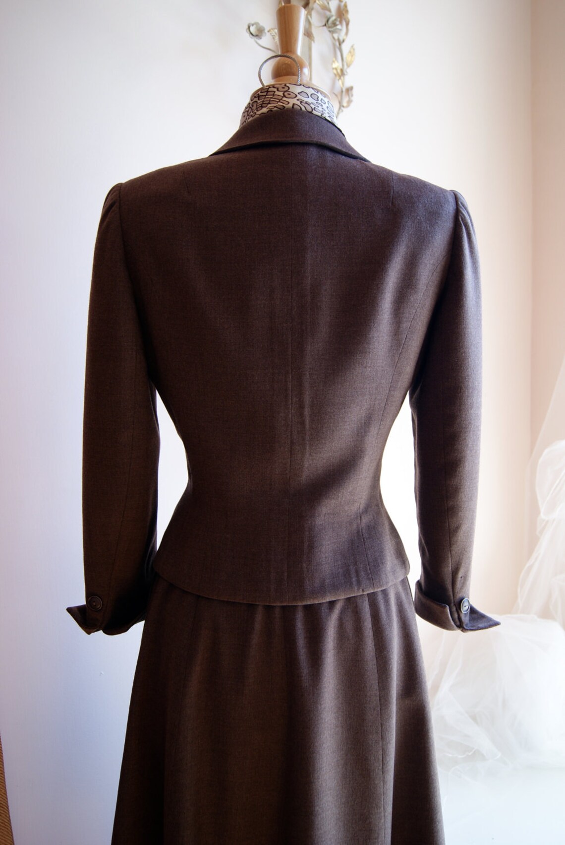 1940s women suits