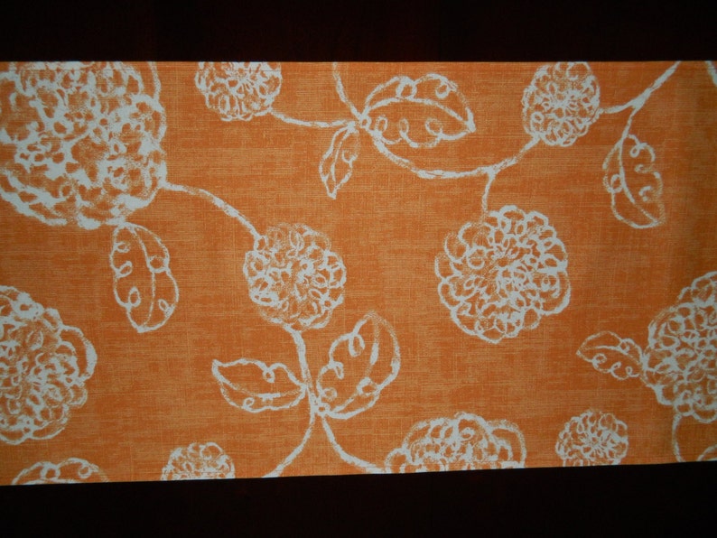 Spring Year Round Table Runner Summer Orange and Ivory Floral Table Runner with 2 Napkins Set /& Autumn Table Runner.
