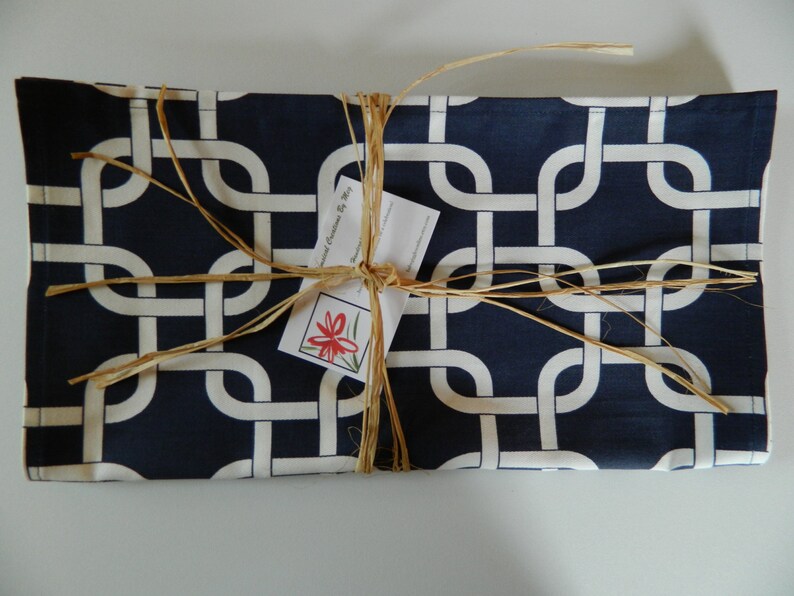 Modern Table Runner Every Day Runner 84 Table Runner Navy and White Chain Link Table Runner Year /'Rond Runner Bridal Shower Runner.