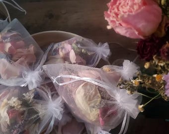 Dried Flower Confetti, Eco Friendly Wedding Toss, Floral Confetti for Weddings, Flower Girl Petals, Natural Home Decor