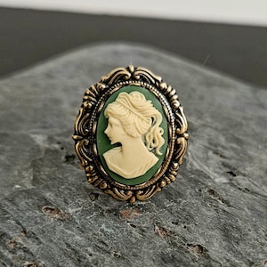 Green cameo ring, Irish cameo ring, antique brass ring, Jane Austen ring, cameo jewelry, gift idea for bookworms, gift ideas for mom