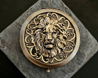 Lion compact mirror, antique brass compact, leo compact mirror, bronze mirror, animal mirror, bridesmaid gift, unique Christmas gift