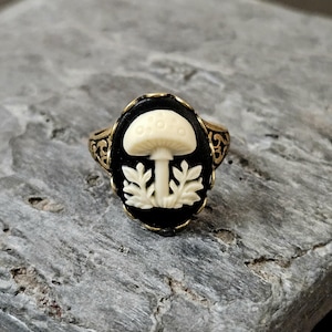Cameo ring, mushroom cameo ring, womderland cameo ring, flower cameo ring, fairy ring, unique gift idea for her