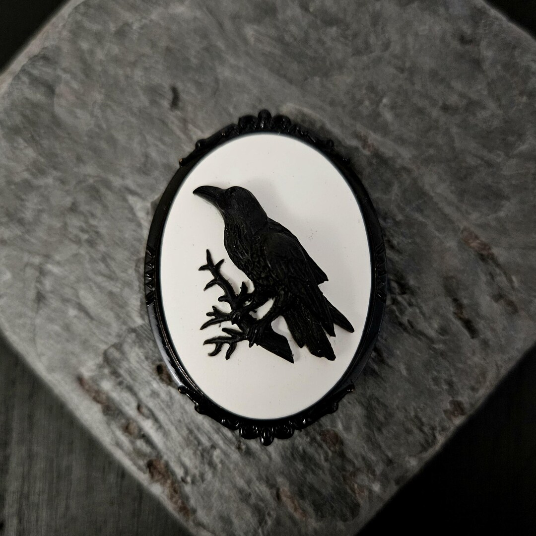Raven Cameo Brooch: Gothic Halloween Jewelry - Etsy