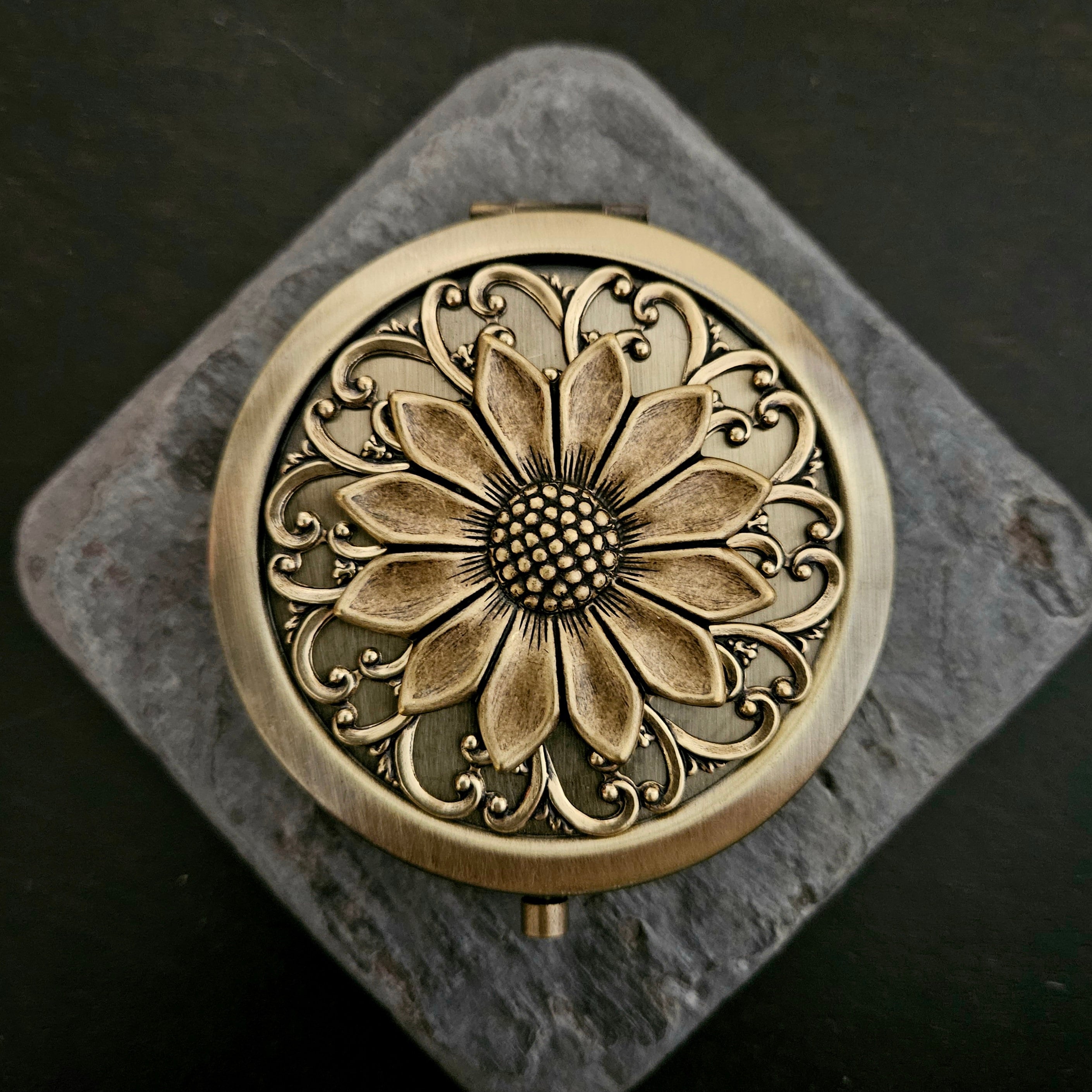 Vintage compact mirror - Etsy 日本