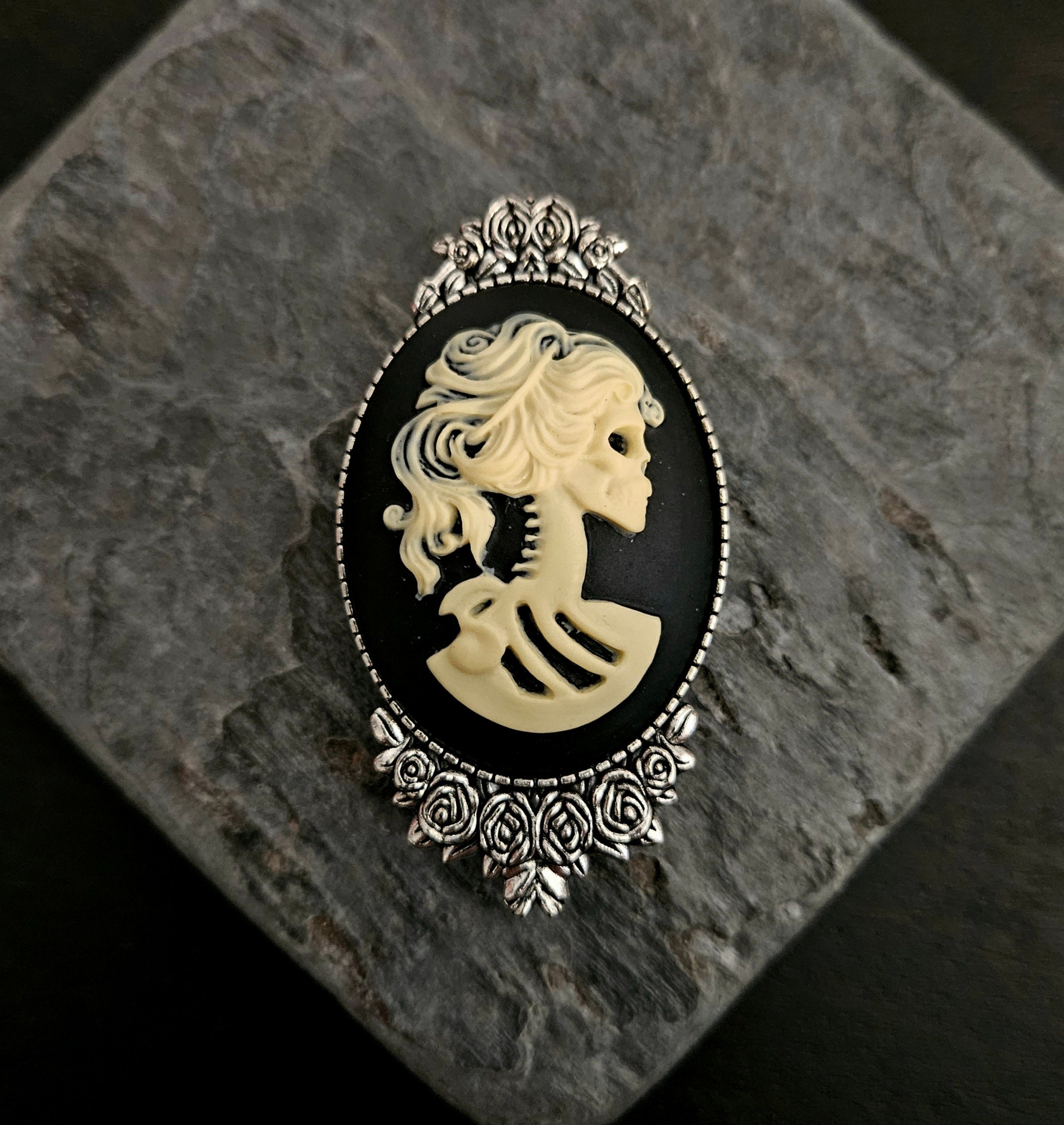 Skeleton Cameo Brooch, Gothic Brooch, Day of the Dead Brooch, Skeleton ...