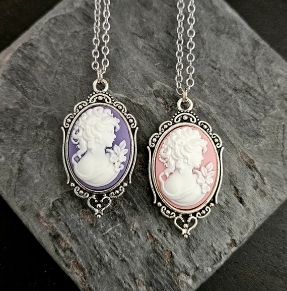 Small cheap cameo necklace