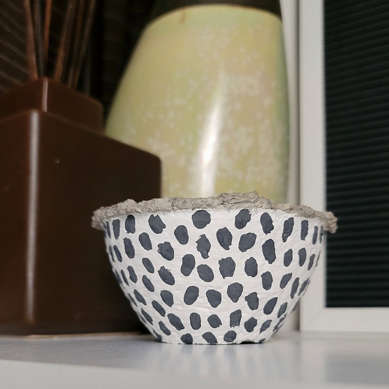 Mini Polka Dot Paper Mache Bowl: Getty image 9