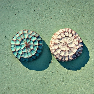 Mirror, Carved Handmade Paper Mache Purse Pocket Compact: Driftwood