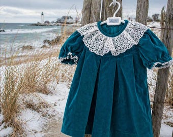 Vestido Good Lad de terciopelo con cuello de encaje para niña pequeña, talla 24 M, color verde azulado, estilo vintage navideño, hecho en EE. UU.