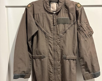 Traje de vuelo militar vintage de EE. UU., pequeño, verde oliva, rango mayor, cremallera Scovill, años 60