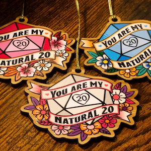 Natural 20 Wooden Ornament – Perfect Gift for DnD Lovers! – Home Decor, Gaming Fans, and Holiday Decorations
