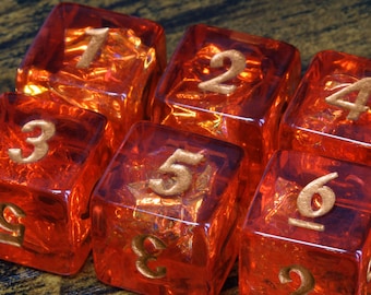 Feueropale W6 Würfel - Rot mit holographischen Einschlüssen, Durchscheinender Holo Glitter, irisierendes Finish