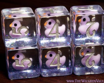 Duckling of Doom D6 Würfel, Transparent mit lila Ente innen, DnD Würfel, TTRPG, Exclusive, Limited Edition | Würfelspiel