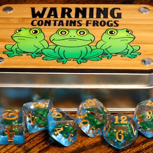 Frog Dice set and box – Polyhedral Dice with Green Frogs Inside, For TTRPG DnD and Tabletop Role-Playing Games