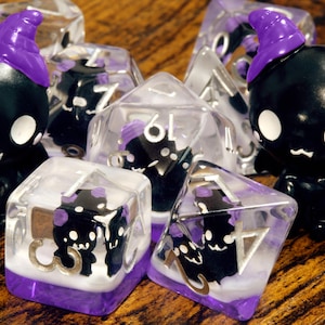 Eldritch Cat Dice Set – Dice with Winged Cats on Purple Layer, TTRPG Game Kit for DnD and Role-Playing Games, Tabletop RPG Accessory