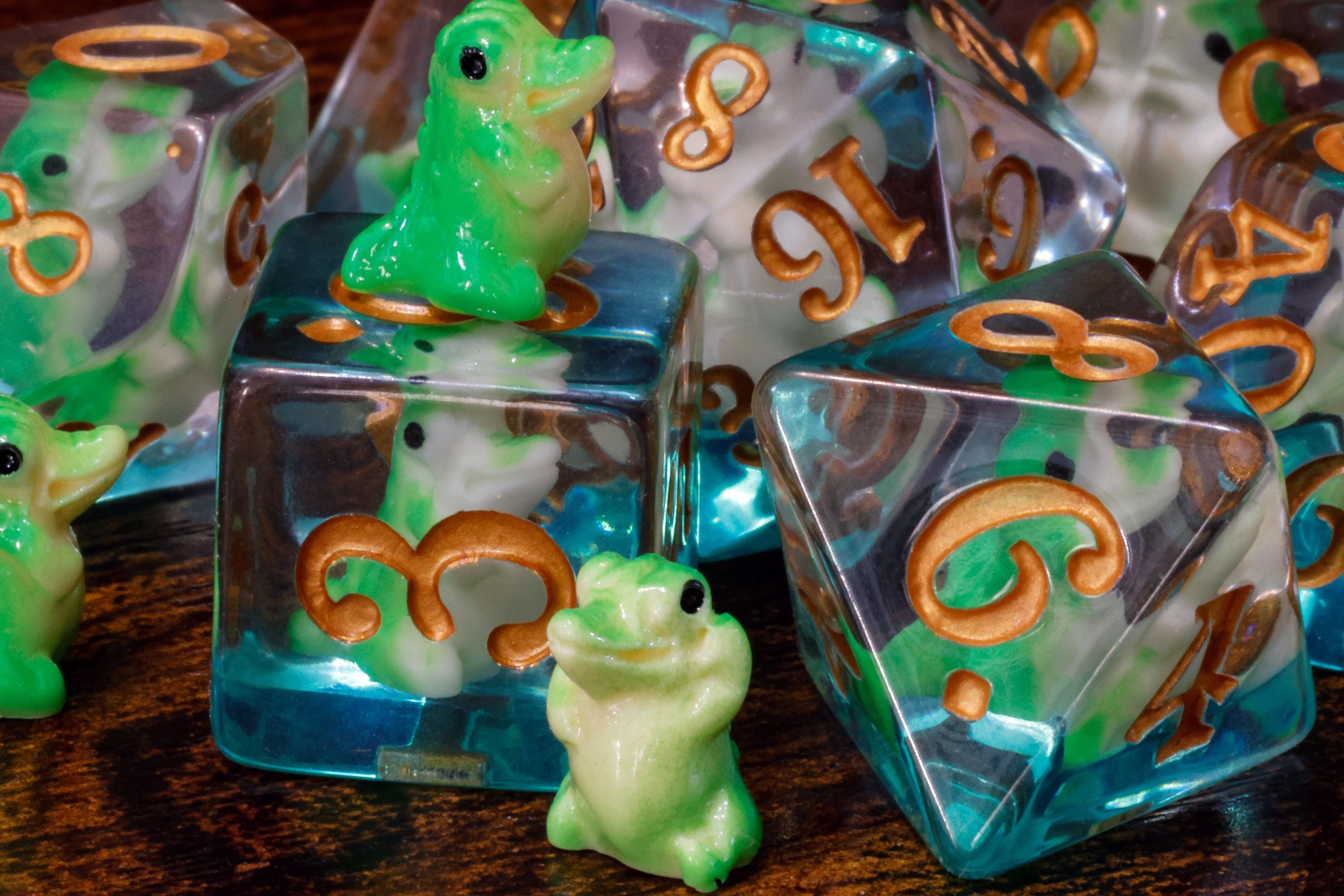 Green Crocodile Dice and Box Game Kit – Polyhedral Dice With Green ...